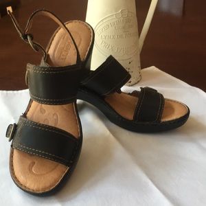 Darling black Born sandals with chunky heal!!